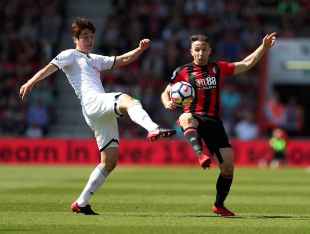 他不仅帮助 他不仅帮助